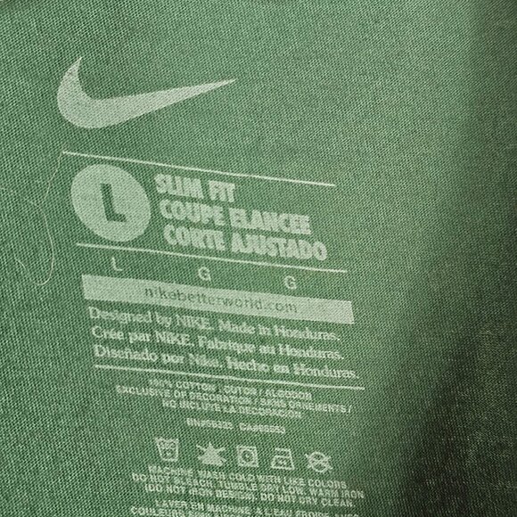 Womens Basic Casual Athleisure Soft Solid Green Slim Fit Crewneck Tee NIKE LG - Picture 9 of 9